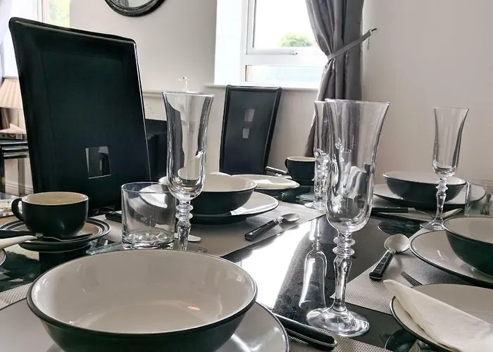 Riverview Luxury Short Daire *