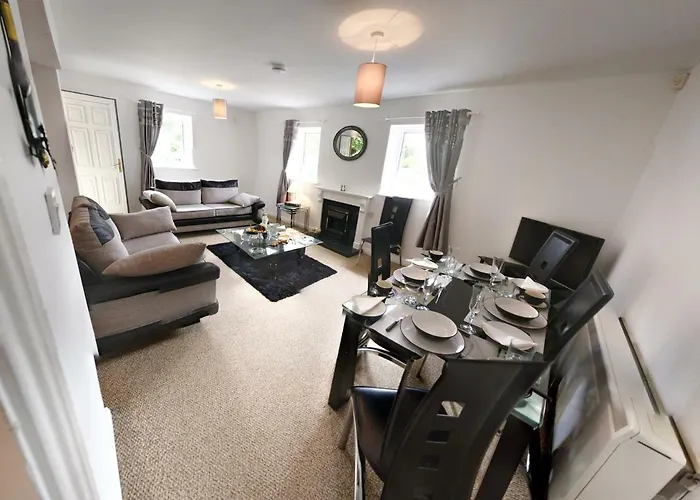 Riverview Luxury Short *