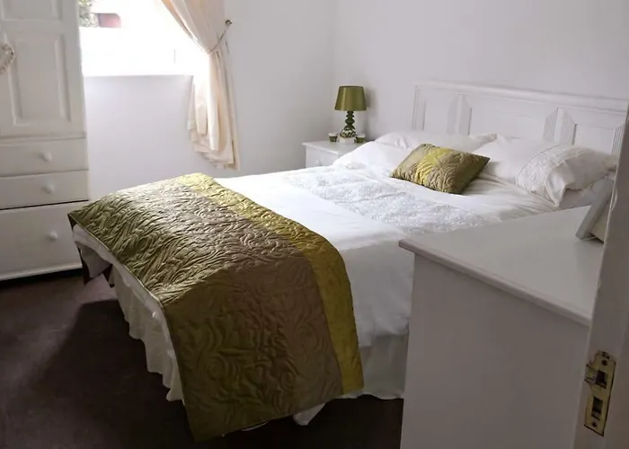 Riverview Luxury Short *