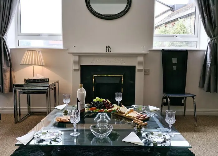 Riverview Luxury Short Daire